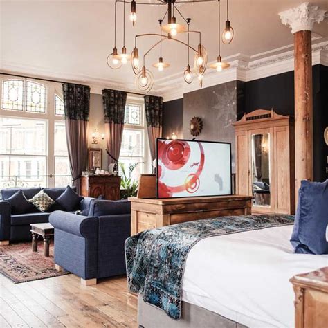 Best boutique hotels in London .